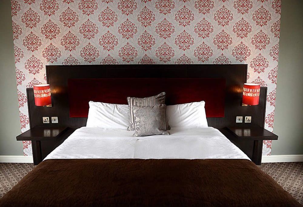 Burren Atlantic Hotel & Holiday Cottages バリーボーン エクステリア 写真