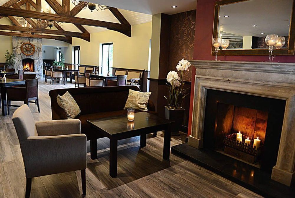 Burren Atlantic Hotel & Holiday Cottages バリーボーン エクステリア 写真