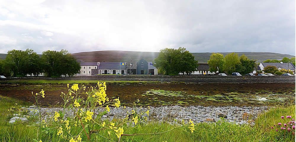 Burren Atlantic Hotel & Holiday Cottages バリーボーン エクステリア 写真